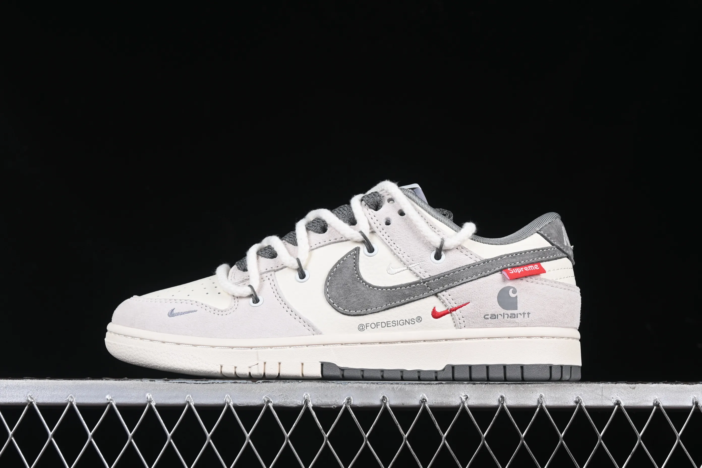 All categories Nk SB Dunk Series Nk SB Dunk Low High-end customized low-top sneakers Nk SB Dunk Low Carhartt x Sup joint strap gray hook Anniversary high-end customized low-top casual sneakers YX5066-239